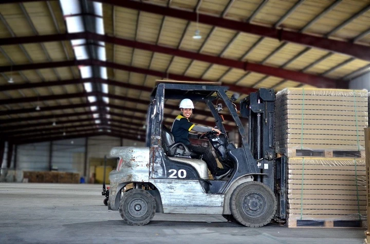 Vì sao doanh nghiệp nên thuê dịch vụ bốc xếp hàng hóa